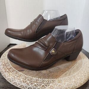 NWOT Bass Brown Faux Vegan Leather Blair‎ Go to Comfort Slip on Shoes Women 8.5